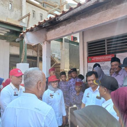 Kunjungan Bupati Indramayu di Desa Luwunggesik